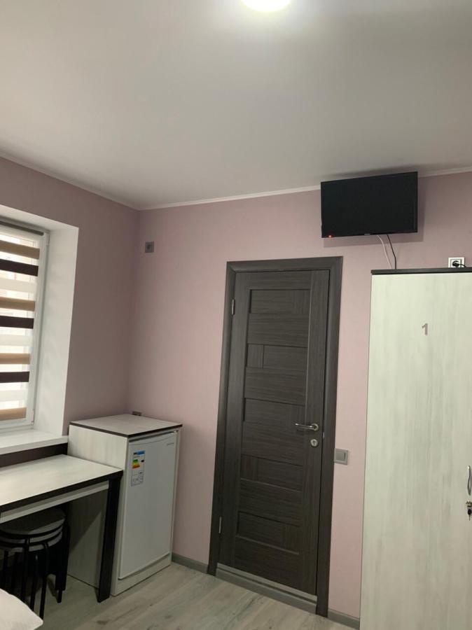 Guest House Max Khmelʼnytsʼkyy Exterior foto