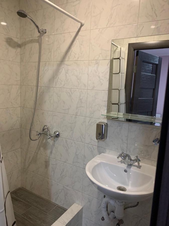 Guest House Max Khmelʼnytsʼkyy Exterior foto