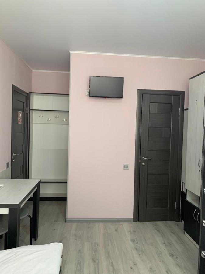 Guest House Max Khmelʼnytsʼkyy Exterior foto