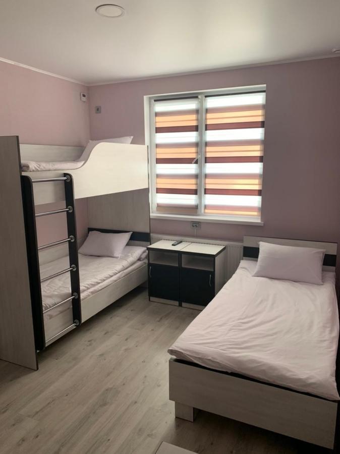 Guest House Max Khmelʼnytsʼkyy Exterior foto