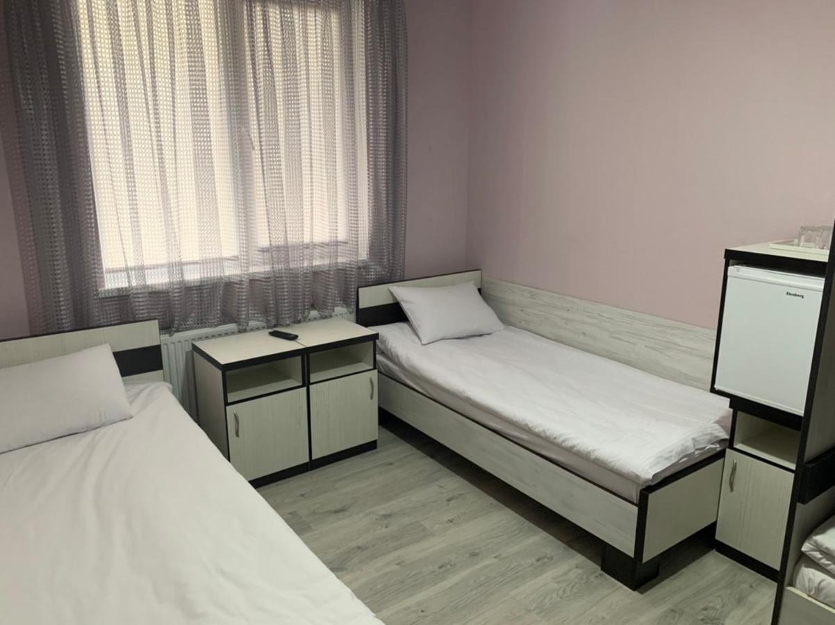 Guest House Max Khmelʼnytsʼkyy Exterior foto