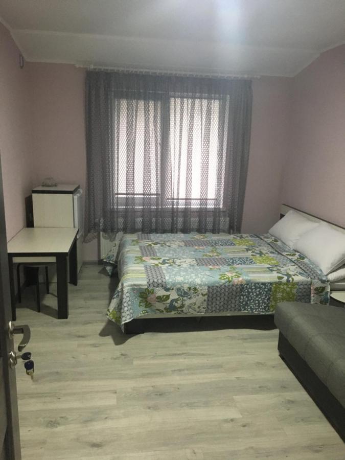 Guest House Max Khmelʼnytsʼkyy Exterior foto